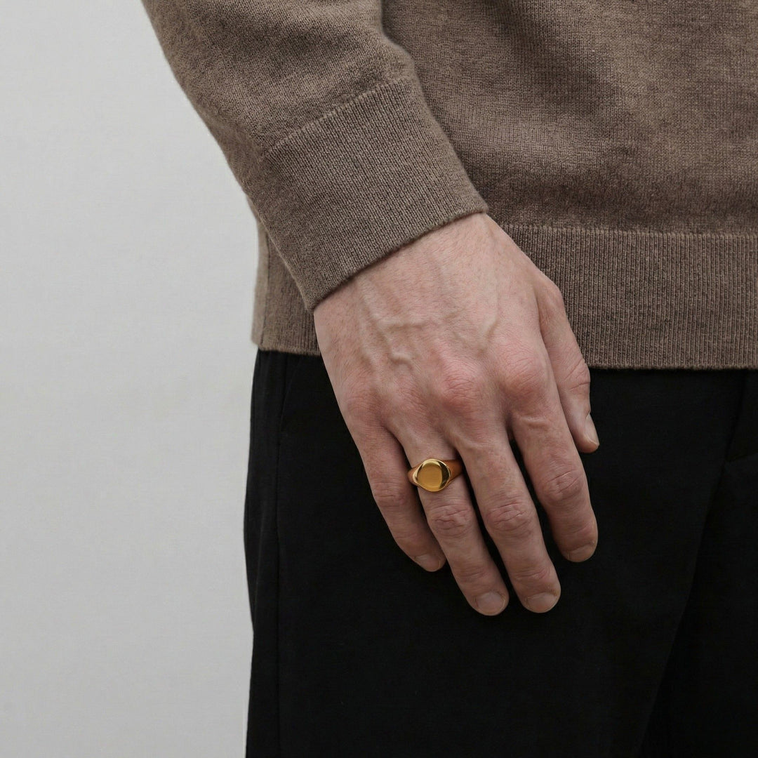 Ellery Signet Ring Gold