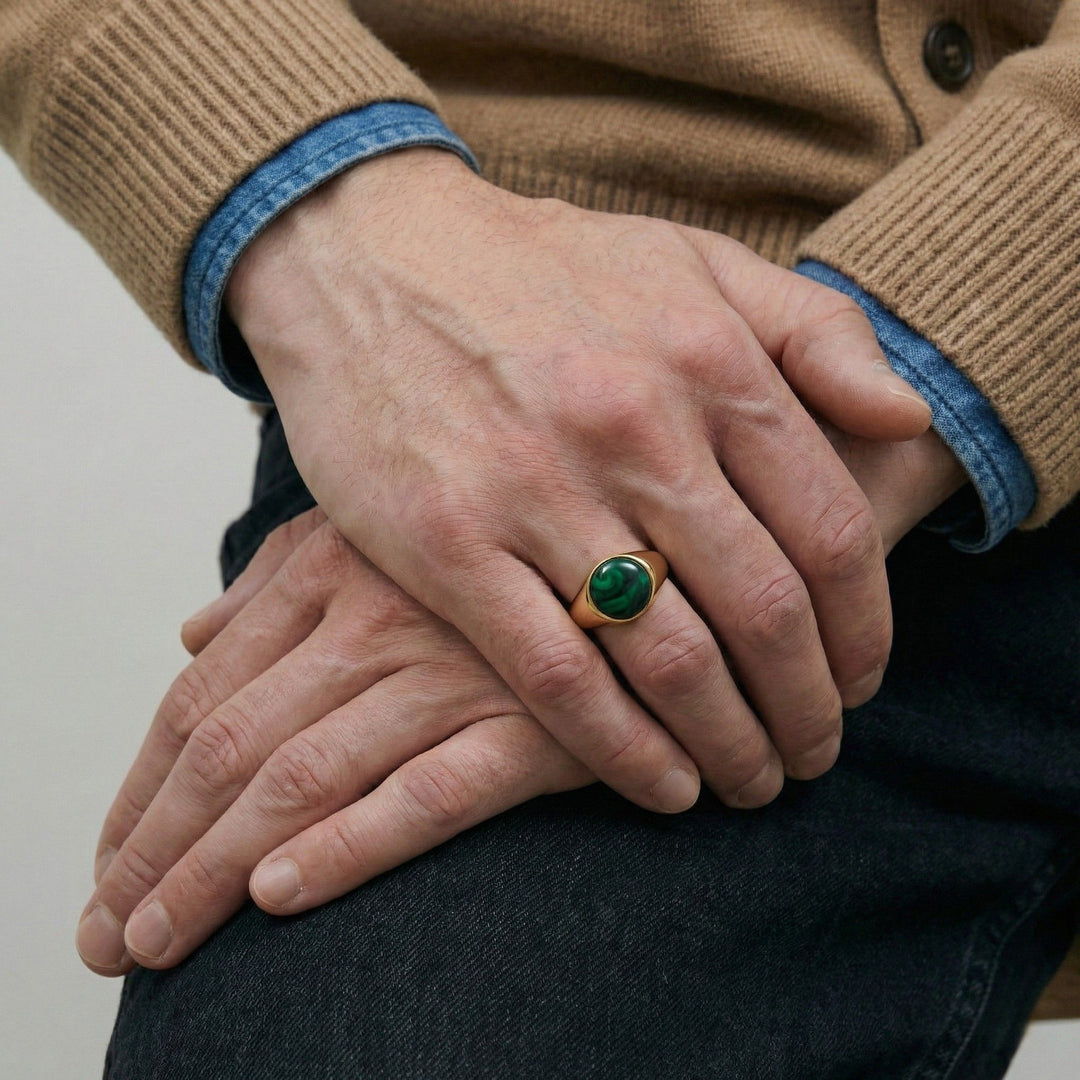 Jude Signet Ring Gold